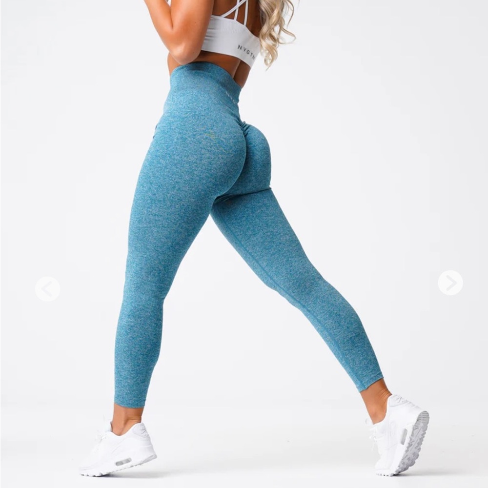 NWT NVGTN Teal Scrunch Seamless Leggings